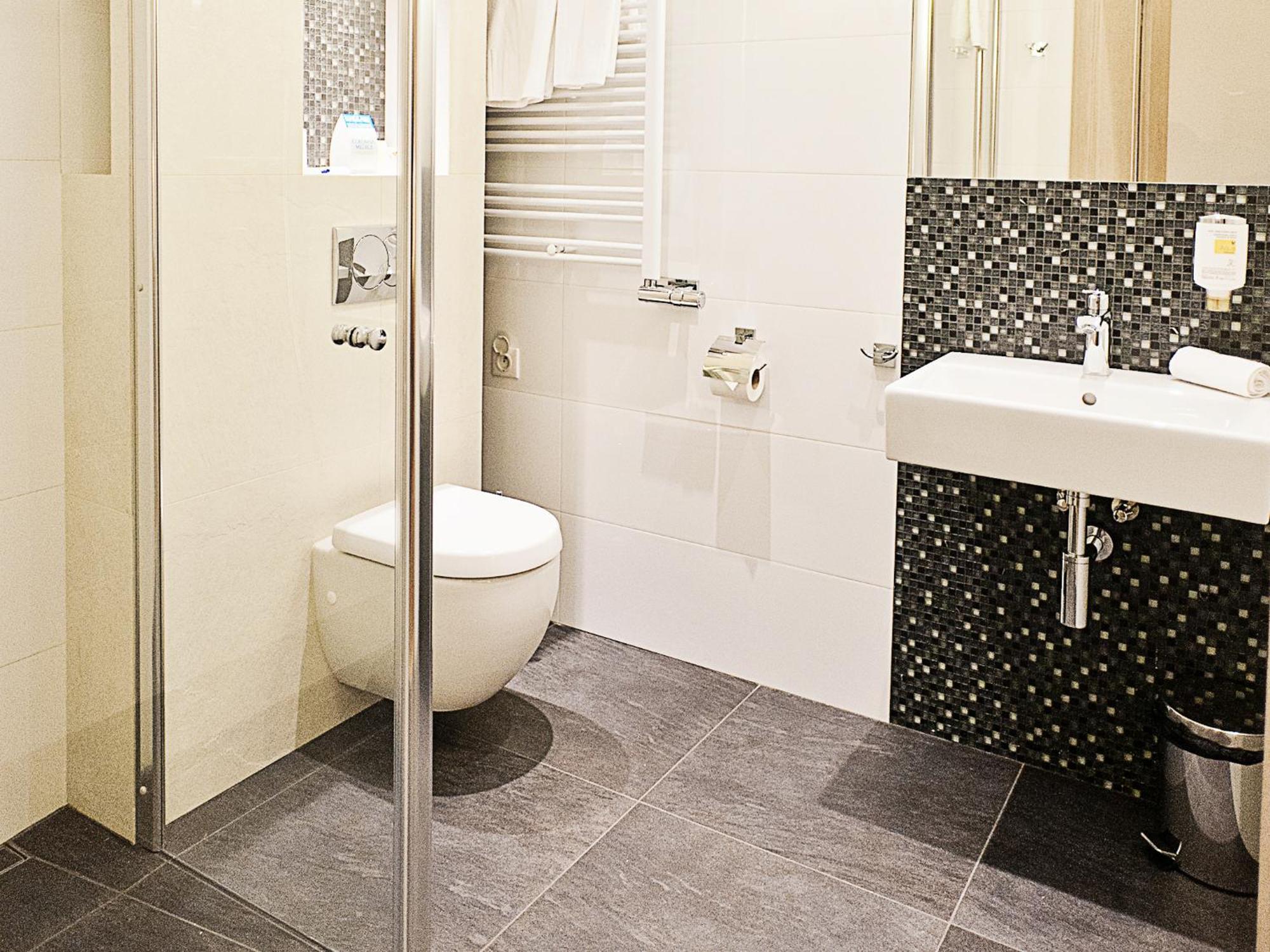 Columna Medica Hotel Łask Szoba fotó
