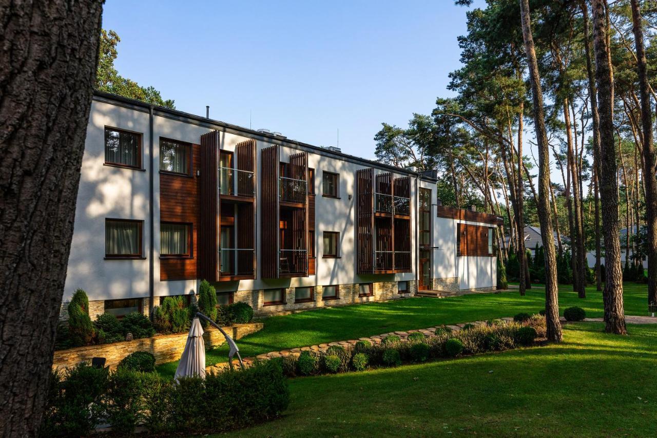 Columna Medica Hotel Łask Kültér fotó
