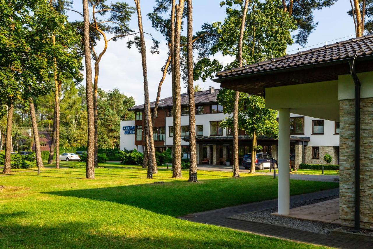 Columna Medica Hotel Łask Kültér fotó